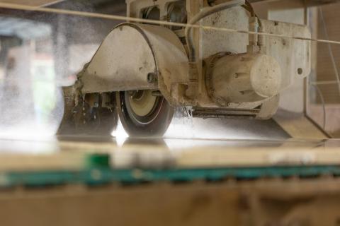 Saw with Water Saw with Water